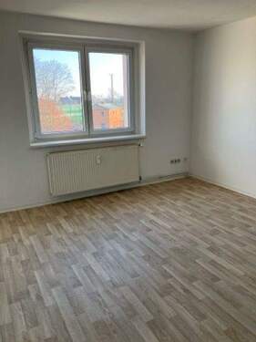 Wohnzimmer - 2 Zimmer Etagenwohnung in Angermünde