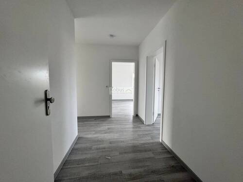 Flur - 1 Zimmer Mehrfamilienhaus, Wohnhaus in Wrestedt