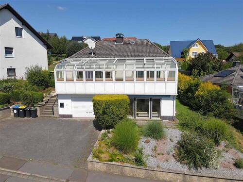 Vorderansicht - 5 Zimmer Einfamilienhaus in Berkatal