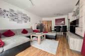 Wohnzimmer 1 - 3 Zimmer Etagenwohnung zum Kaufen in Neumarkt i.d. OPf.