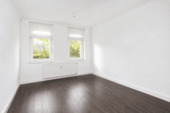 Wohnzimmer - 4 Zimmer Etagenwohnung in Leipzig