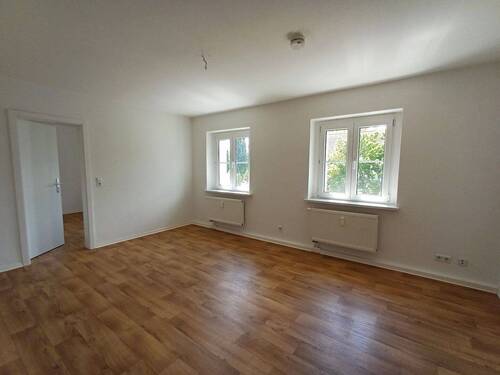 Wohnzimmer - Etagenwohnung mit 66,50 m&sup2; in Merseburg zur Miete