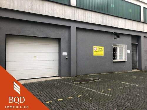 Halle/Lager - Lagerfläche mit Nebenräumen - 700,00&nbsp;EUR Kaltmiete,