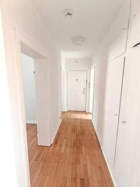 Flur - 3 Zimmer Etagenwohnung in Zweibrücken