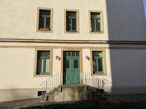 Hauseingang - Hübsche Studentenwohnung auf 2,5 Zimmer!