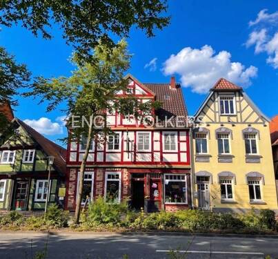 Hausansicht - Wohn- und Geschäftshaus zu verkaufen