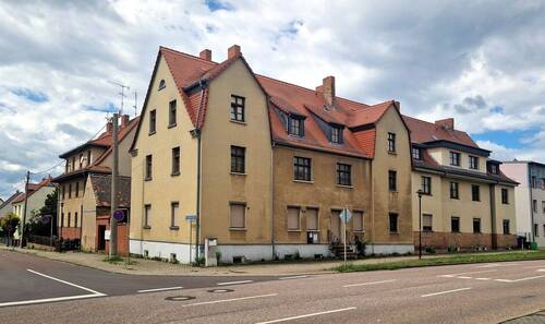 Gebäudekomplex - 