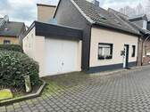 Hausansicht - Frechen-City: Einfamilienhaus, Garage, Innenhof, Top Lage
