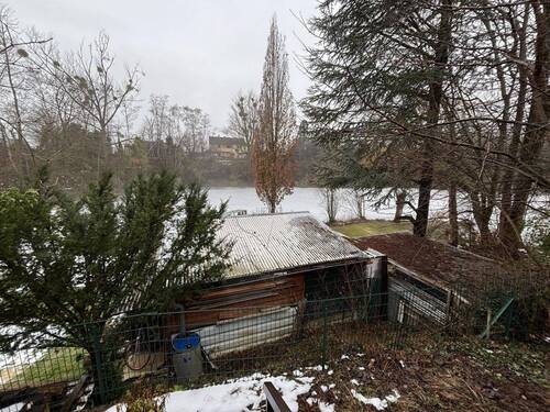 Blick auf den Teich - Einfamilienhaus mit 140,00 m&sup2; in Springe zum Kaufen