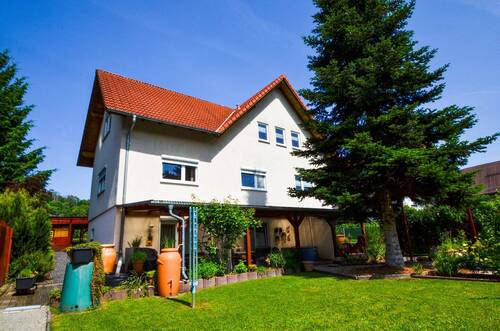 Ansicht Garten - 8 Zimmer Mehrfamilienhaus, Wohnhaus zum Kaufen in Zella-Mehlis OT Benshausen
