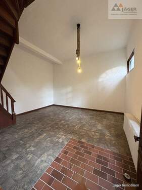 Entré - 4 Zimmer Etagenwohnung in Hude