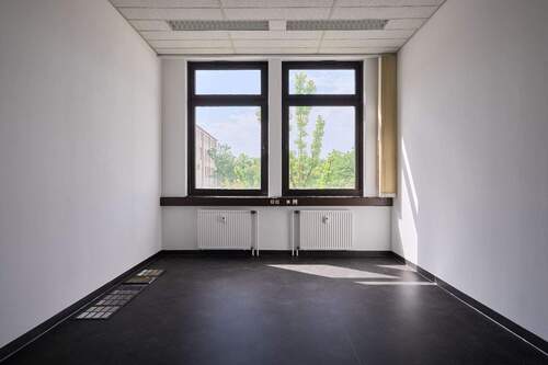 Bürofläche EG - Büroetagen Serviceflächen in Gibitzenhof - All-in-Miete