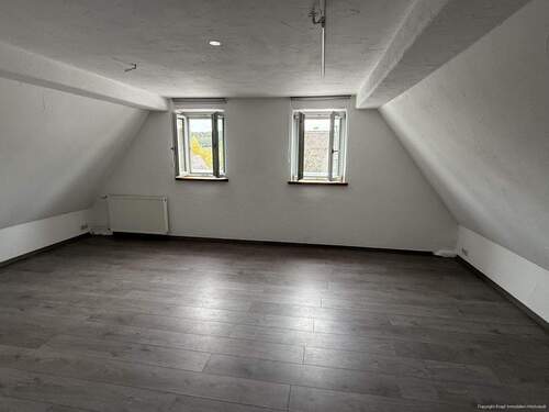 großes Zimmer - teilbar - 