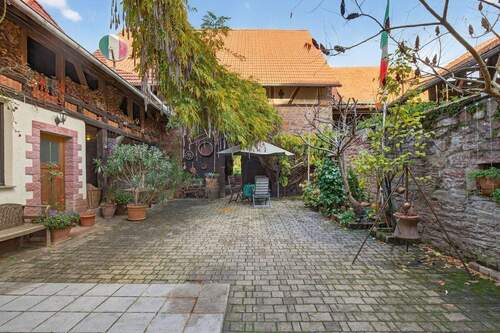 Hof & Vorderansicht - 