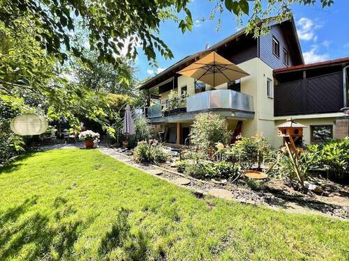 Süd-West-Lage - Freistehend und modernisiert in idyllischer Lage mit traumhaftem Garten - Spaziergang vor der Tür