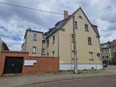 Seitenansicht Karl-Liebknecht-Straße 9 - Mehrfamilienhaus, Wohnhaus in Petersberg