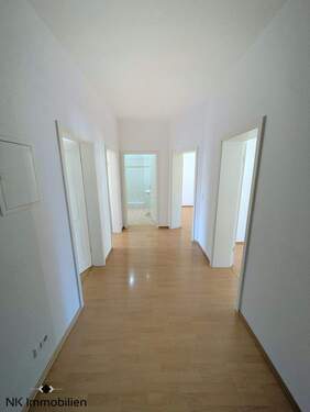 Flur - Etagenwohnung mit 80,30 m² in Leipzig zum Kaufen