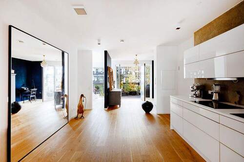 Flur mit offener Küche - 