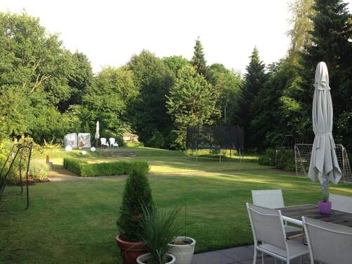 Gartenansicht v. Südostterrass - 