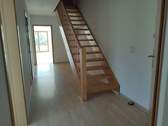 Flur 1 Treppe zur Galerie - 