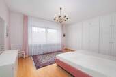 Schlafzimmer EG - 