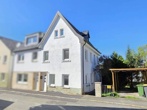 Außenansicht - TOP-Alternative zur Eigentumswohnung: Hübsche Doppelhaushälfte inkl. Carport in ruhiger Wohnlage