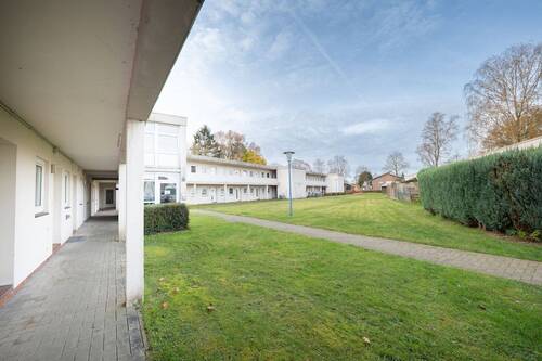 Ansicht Wohnblock - Kleine Wohnung, klarer Schnitt, gute Lage - Eigentumswohnung in Bremervörde