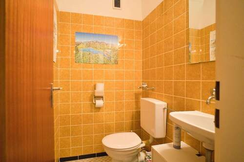 Gäste-WC - Etagenwohnung mit 81,00 m&sup2; in Tettnang zum Kaufen