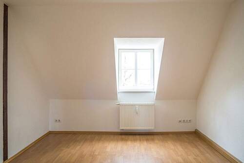 Wohnzimmer - 3 Zimmer Etagenwohnung in Dresden