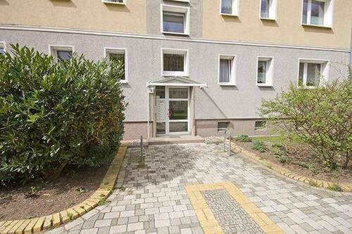 Eingangsbereich - 3 Zimmer Etagenwohnung zur Miete in Halle (Saale)