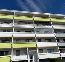 Gestalten Sie Ihr neues Zuhause: 2-Raumwohnung mit Loggia, Weitblick und 1 Kaltmiete geschenkt! - Teutschenthal Langenbogen