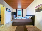 Schlafzimmer 1 im OG - 