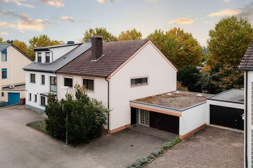 Drohnenaufnahme - Exklusives Wohnen im Kanzlerviertel - Haus mit großzügigem Grundstück und möglichem Dachausbau