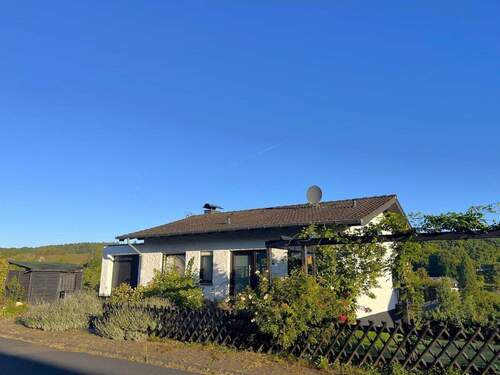 Niederehe 1.JPG - Ruhig gelegenes, freistehendes Einfamilienhaus mit Balkon, Terrasse. Garage und Aussicht in Niederehe