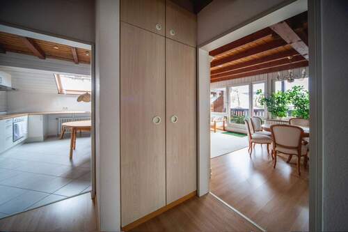 Flur Zugang Küche - Wohnzimmer - 2 Zimmer Etagenwohnung in Stegen