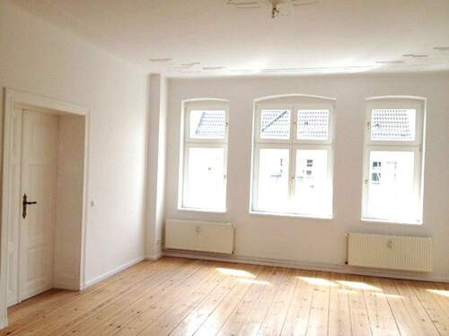 Zimmer ähnlich (nicht 1.OG) - 