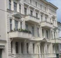 sehr sonnige Wohnung, Stuck, nahe Park. 4- (bzw. nach Umbau) 5- Zimmer Balkon PKW Stellplatz - Potsdam Brandenburger Vorstadt