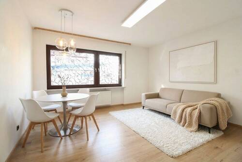 Wohnzimmer KI generiert - 2-Zimmer Erdgeschosswohnung mit Garten in Frankfurt-Seckbach