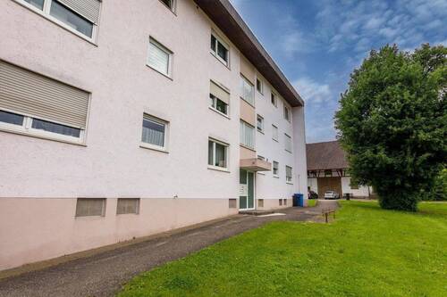 Außenaufnahme (3) - 3 Zimmer Etagenwohnung in Lottstetten