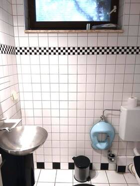 WC KG - 