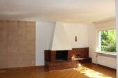 Wohnbereich mit offenem Kamin - Mehrfamilienhaus, Wohnhaus mit 109,00 m² in Taunusstein zum Kaufen