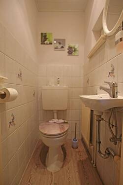 Gäste-WC im EG - 
