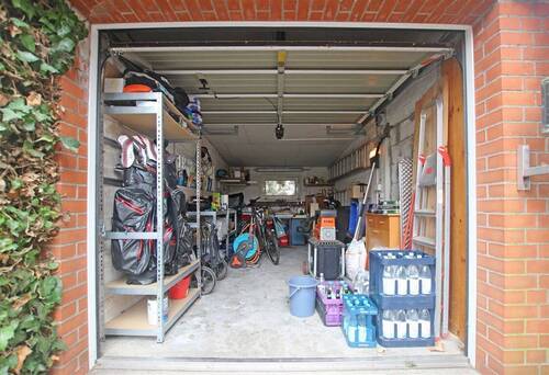 Blick in die Garage - 