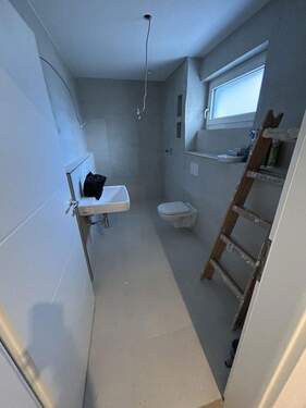 Bad EG - 5 Zimmer Doppelhaushälfte in Baierbrunn