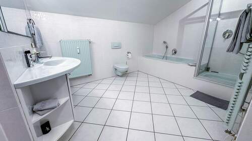 Badezimmer - Büro in München zur Miete