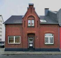 Exklusive Immobilie mit historischem Charme und mediterraner Terrasse - Kaarst Vorst