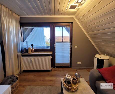 Fenster und Türe zum Balkon.jpg - 2 Zimmer Etagenwohnung in Kleinrinderfeld