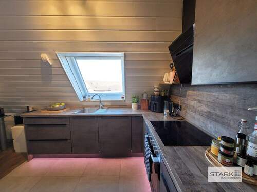 Küche mit Fenster.jpg - 