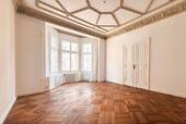 Zimmer mit Erker - Altbauklassiker im Nollendorfkiez - seltene 170 m² mit 6 Zimmern, 2 Bädern und klassischer Substanz