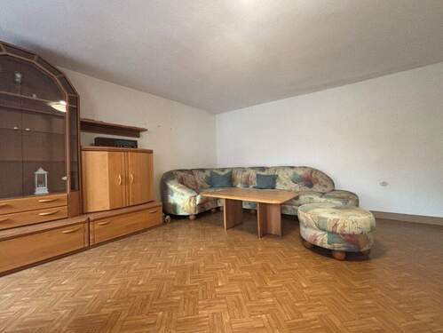 Wohnen EG - 8 Zimmer Einfamilienhaus in Vilshofen a. d. Donau